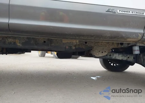 2017 Ford F-250 Lariat из США, поврежденный, VIN 1FT7W2BT4HEF42720